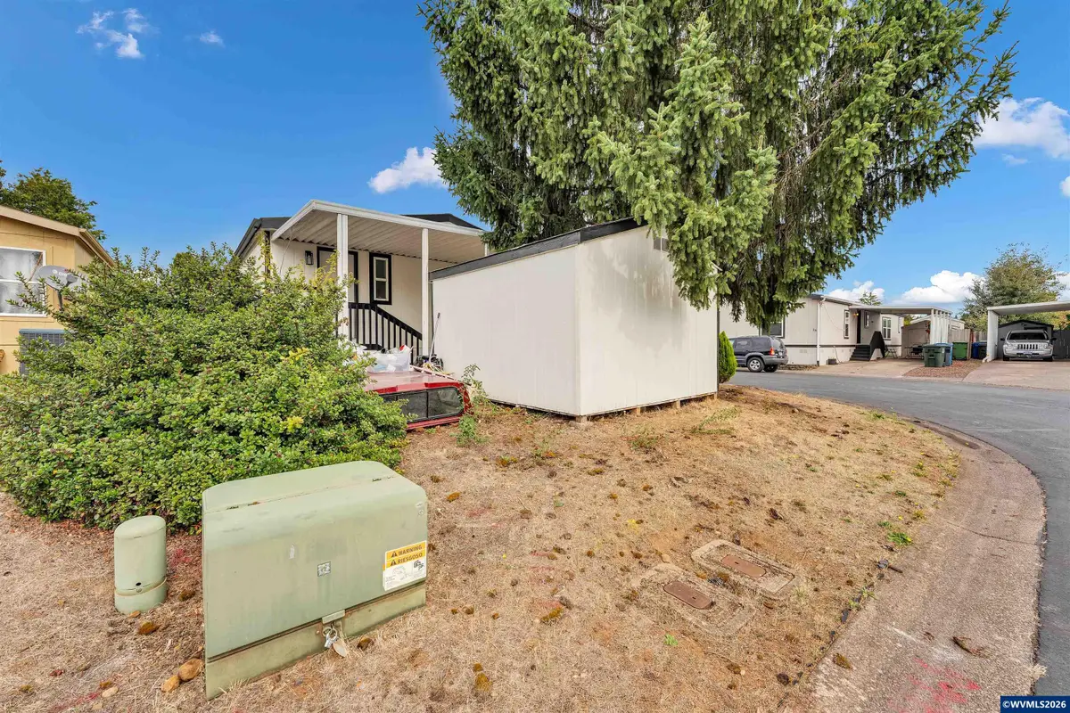2000  Robins (#84) Ln SE, Salem, OR 97306 - #1