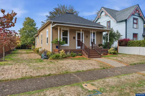 1275 SE Jefferson St, Dallas, OR 97338