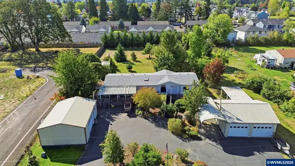 820  Kees St, Lebanon, OR 97355