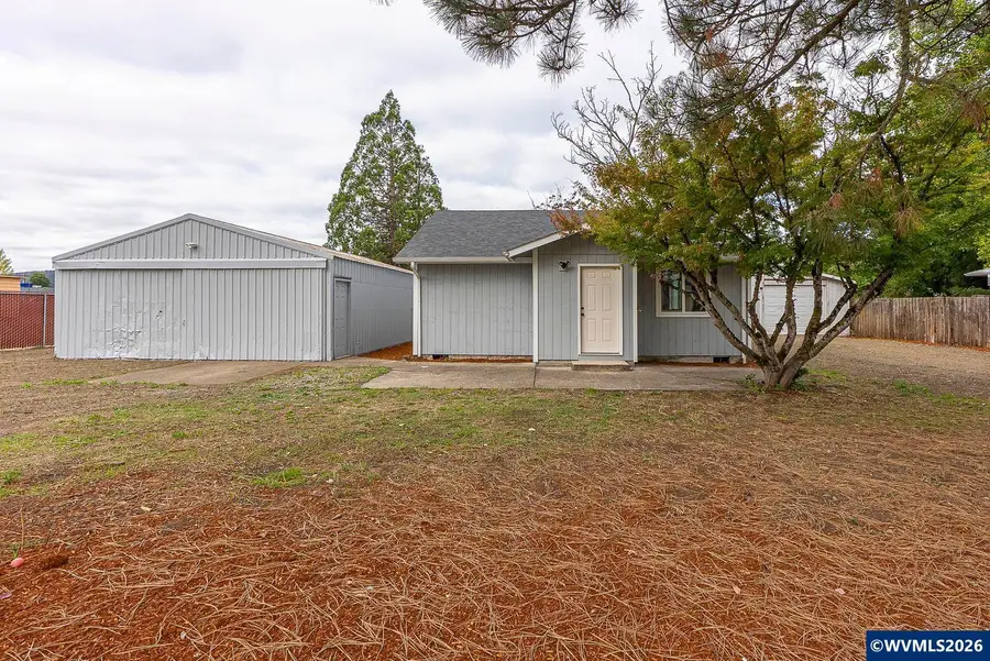1850 S 9th St, Lebanon, OR 97355 - #2