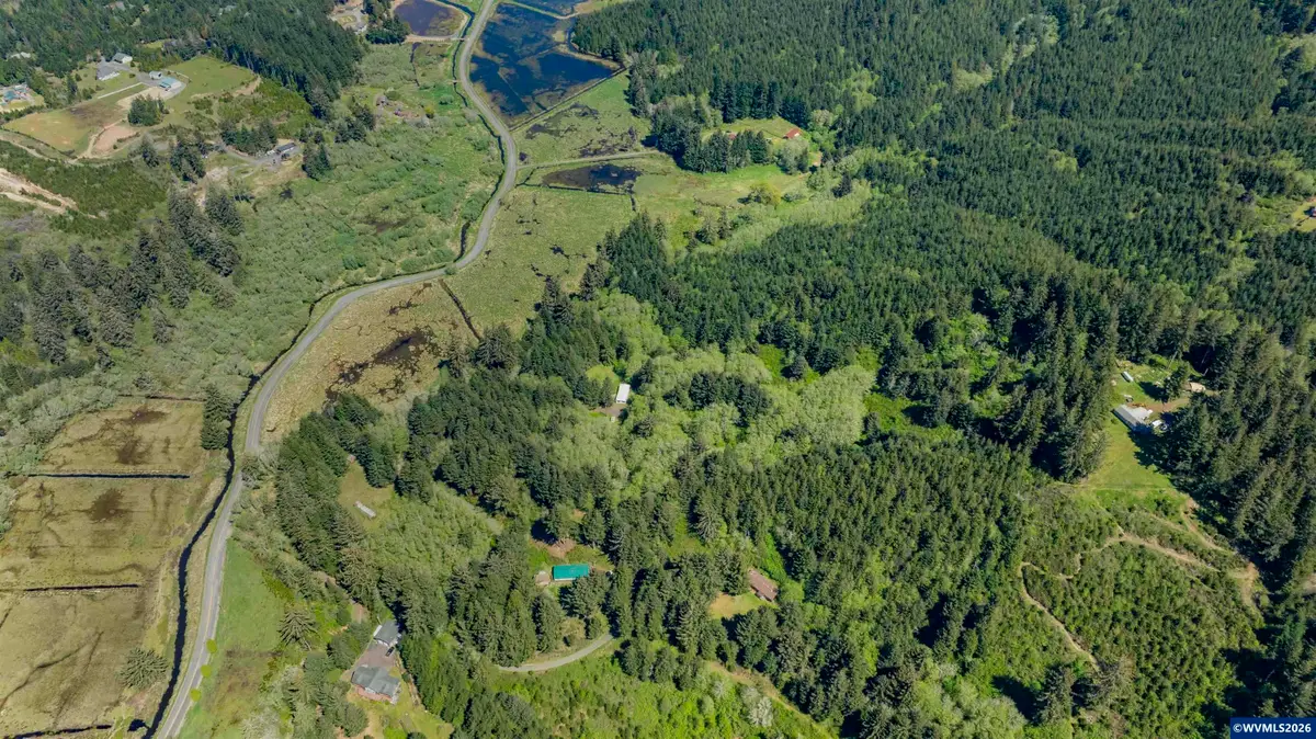 68711  Dixie Rd, North Bend, OR 97459 - #1