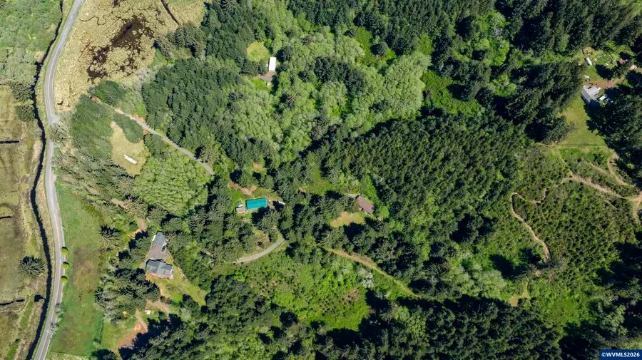 68711  Dixie Rd, North Bend, OR 97459 - #2