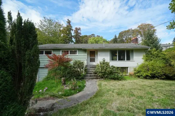 775  Cascade Dr NW, Salem, OR 97304