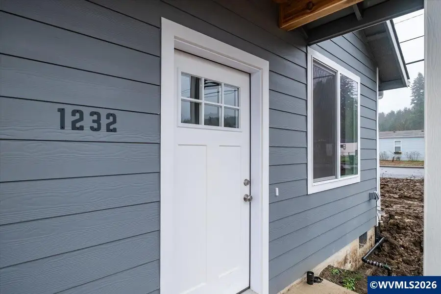 1230  49th Av, Sweet Home, OR 97386 - #3