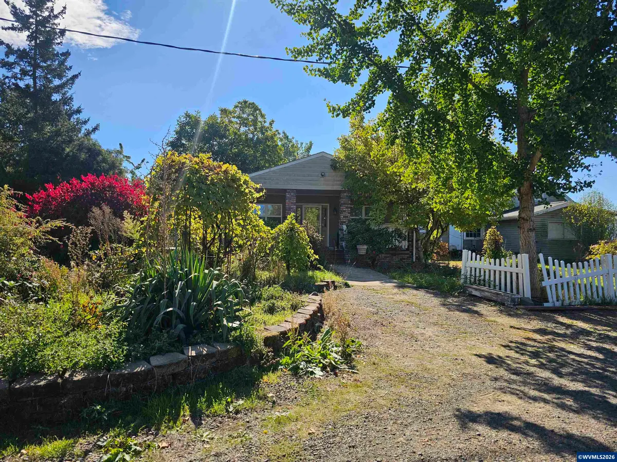 32697 S Meridian Rd, Woodburn, OR 97071 - #1