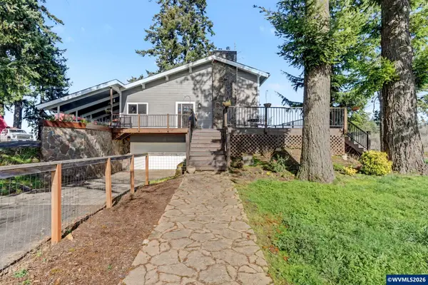 9915  Marquam Cir, Molalla, OR 97038