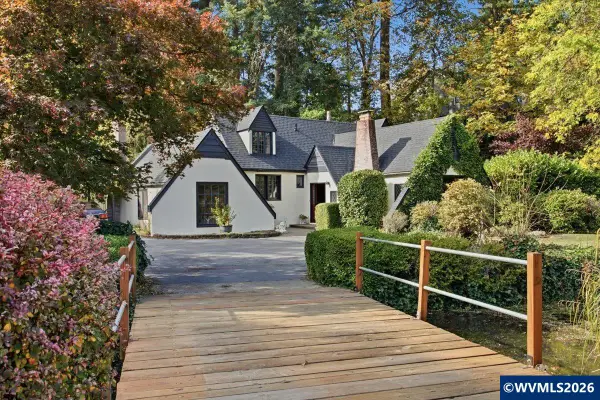 3281  Croisan Creek Rd S, Salem, OR 97302