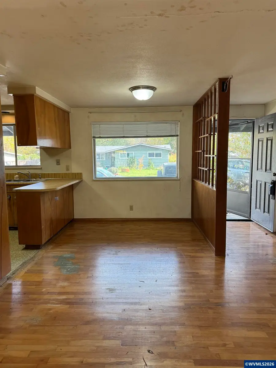 485 E 36th Av, Eugene, OR 97405 - #3