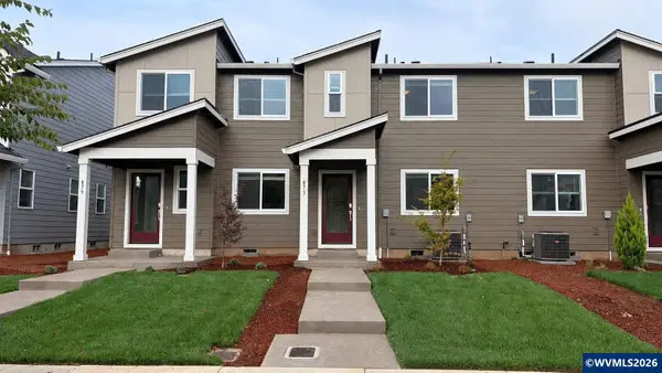 821  Kirksey St, Woodburn, OR 97071