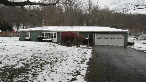 194 Maple Lane Dr, Cooperstown, PA 16317