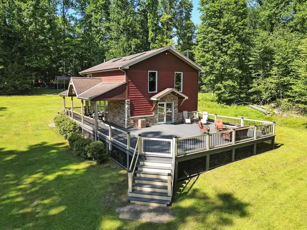 124 Walleye Drive, Kennerdell, PA 16374