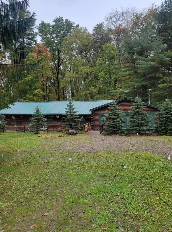 204 Drake Well Rd, Titusville, PA 16354