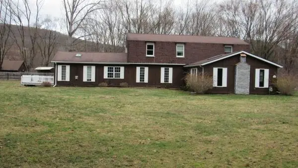 16 Wildlife Lane, Warren, PA 16365