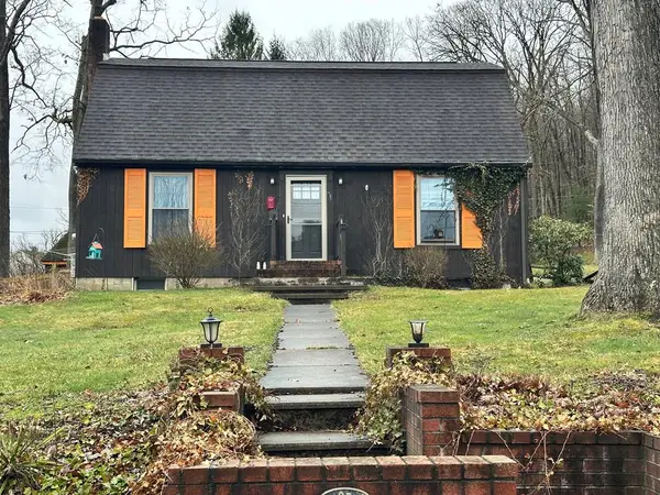 25 Park St, Franklin, PA 16323