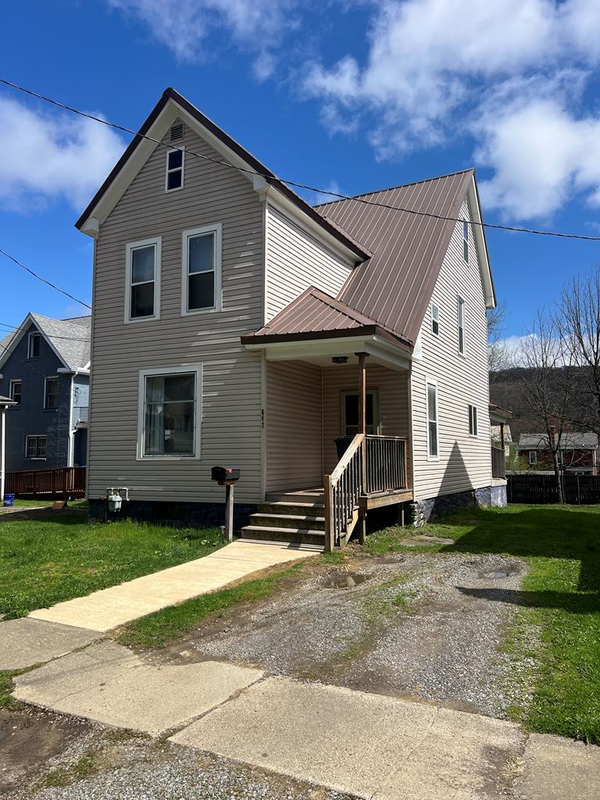 642 Buffalo St., Franklin, PA 16323