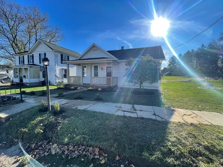 223 Emlenton St, Saint Petersburg, PA 16054 - #2