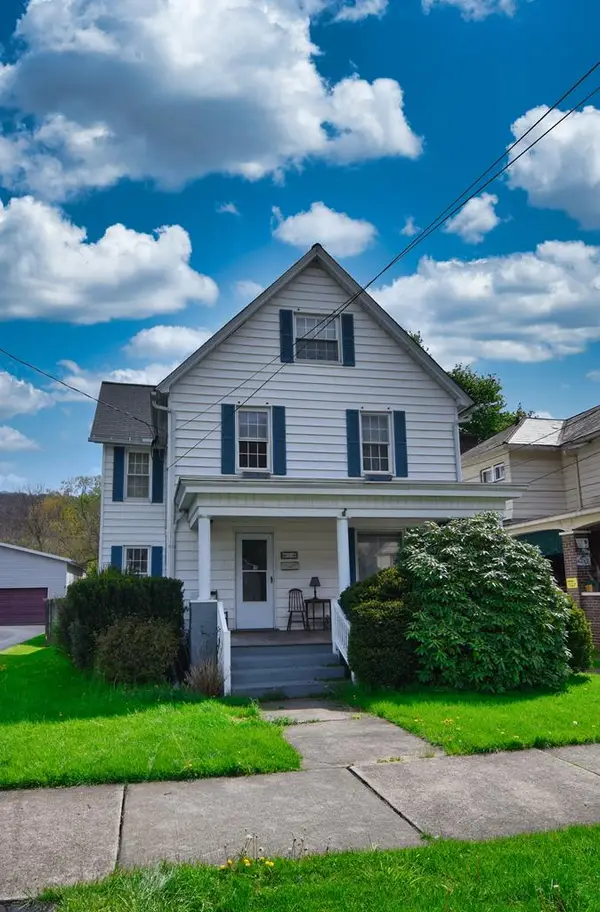 618 Liberty St, Franklin, PA 16301