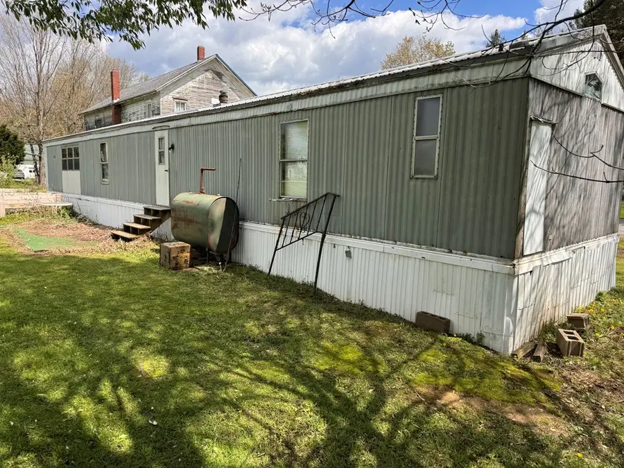 1270 Meadville Road, Titusville, PA 16354 - #3