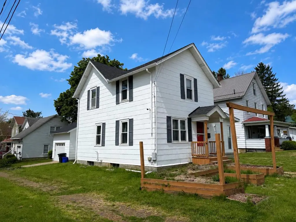 318 W 5th St, Oil City, PA 16301 - #1