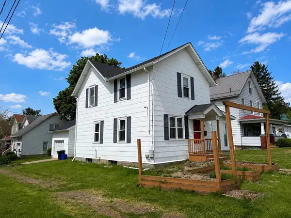 318 W 5th St, Oil City, PA 16301