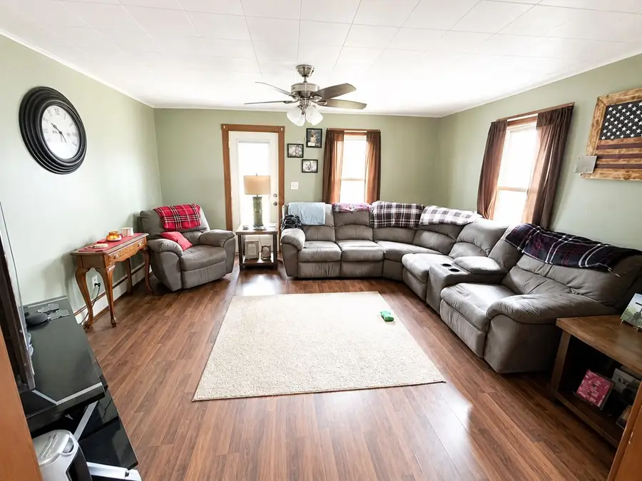 229 Buffalo, Franklin, PA 16323 - #3