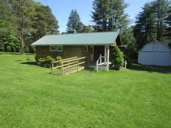 16801 Breezemont Drt, Leeper, PA 16233