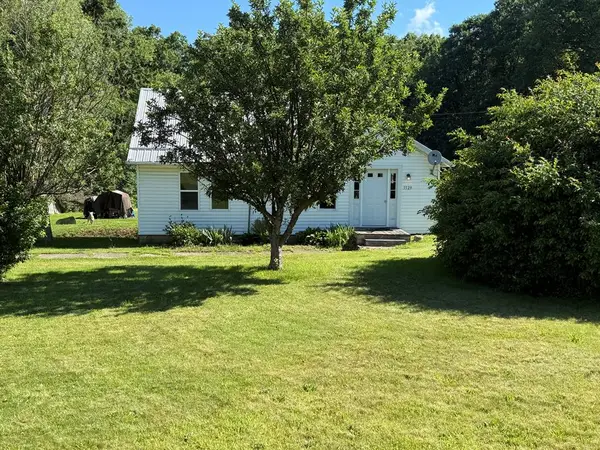5529 Us 322, Franklin, PA 16323