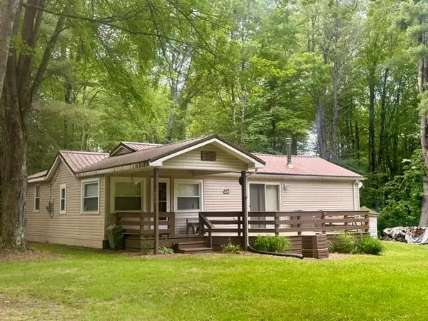 3883 Guitonville Road, Marienville, PA 16248
