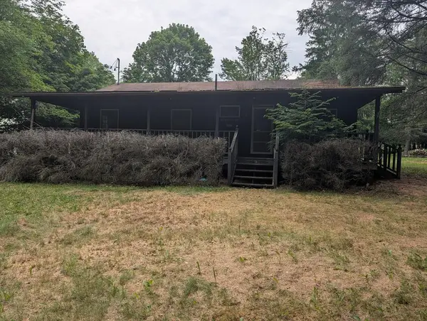 1394 Roundtown Road, Leeper, PA 16233
