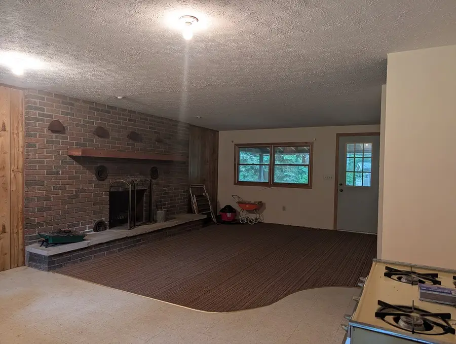 1394 Roundtown Road, Leeper, PA 16233 - #3