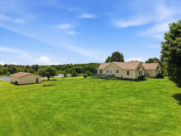867 Sutton Rd, Titusville, PA 16354