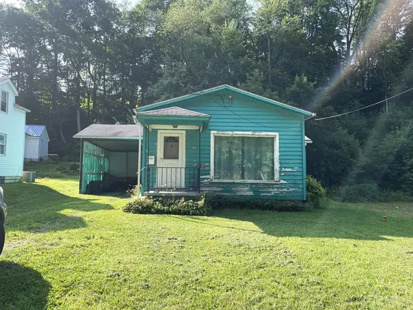 86 Rocky Grove Ave, Franklin, PA 16323