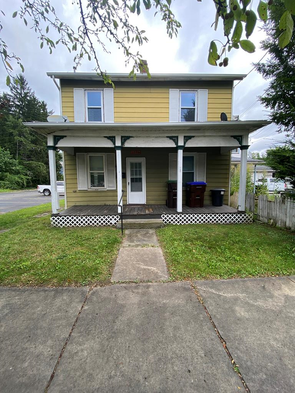 1026 Buffalo St, Franklin, PA 16323