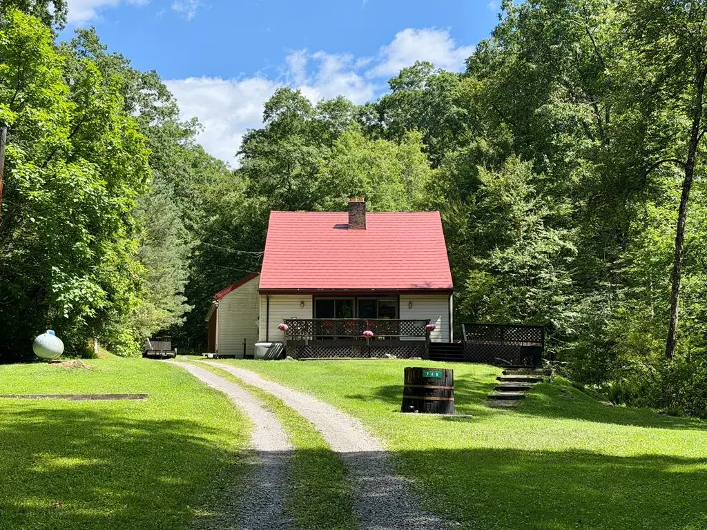 948 Henrys Bend Rd, Oil City, PA 16301 - #1
