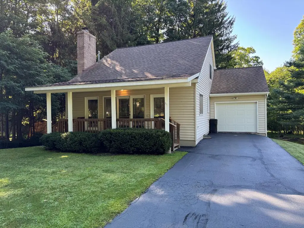 104 Aspen Dr, Franklin, PA 16323 - #1