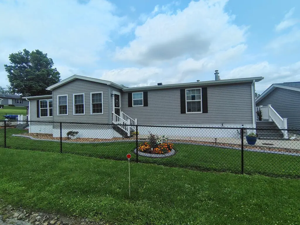 3959 Maple St, Hawthorn, PA 16230 - #1