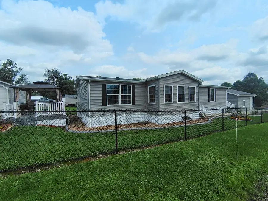 3959 Maple St, Hawthorn, PA 16230 - #2