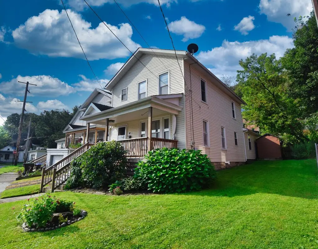 1107 Elm St, Franklin, PA 16323 - #1