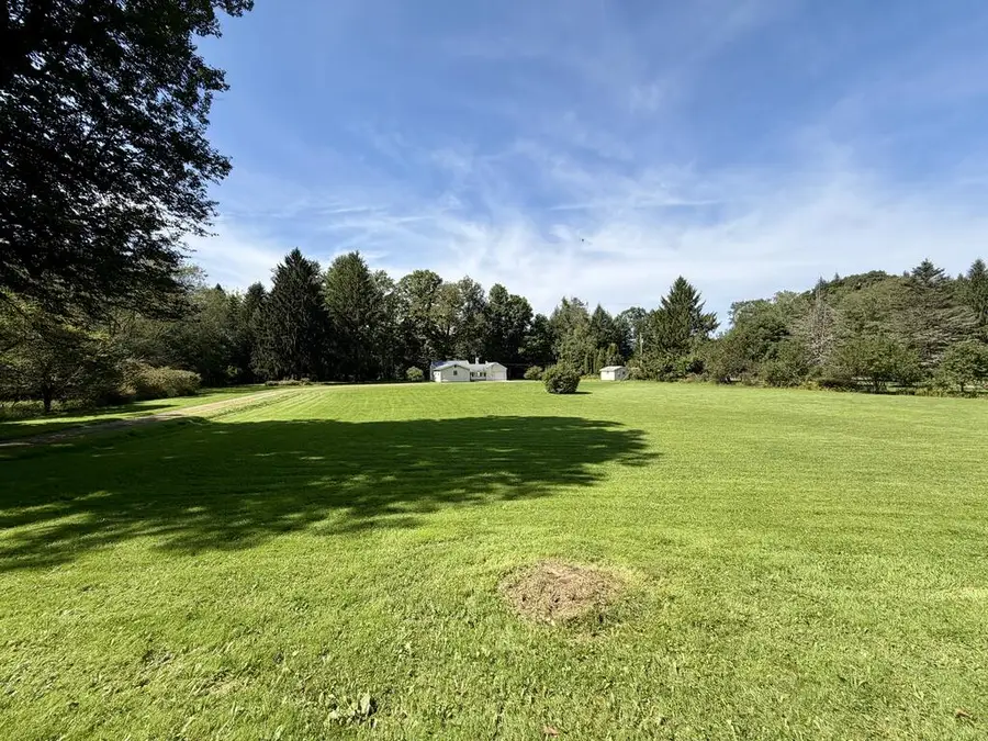 149 Sleepy Hollow Dr, Franklin, PA 16323 - #2