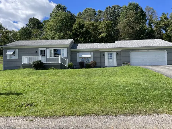 22 Dewberry Ave, Oil City, PA 16301