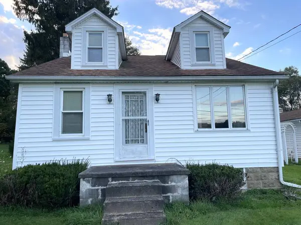 2045 Horsecreek Rd, Oil City, PA 16301