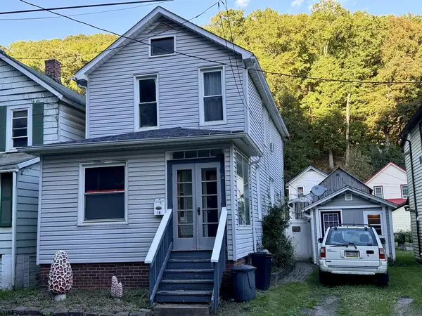 18 Union Street, Oil City, PA 16301