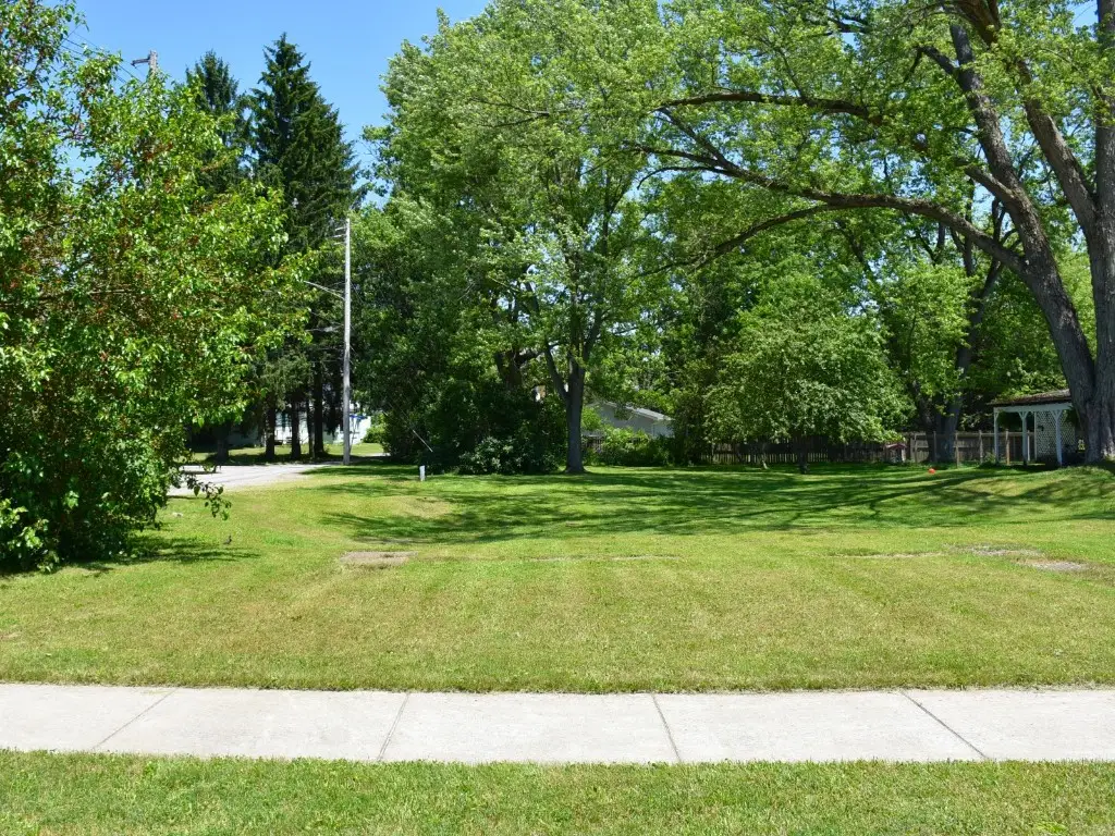 327 Main Street, Saegertown, PA 16433 - #1