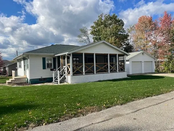 32 Walnut Street, Albion, PA 16401