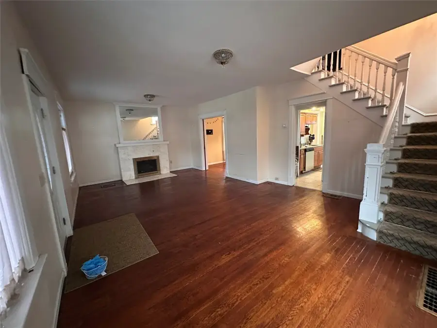 922 W 10 Street, Erie, PA 16502 - Image #2