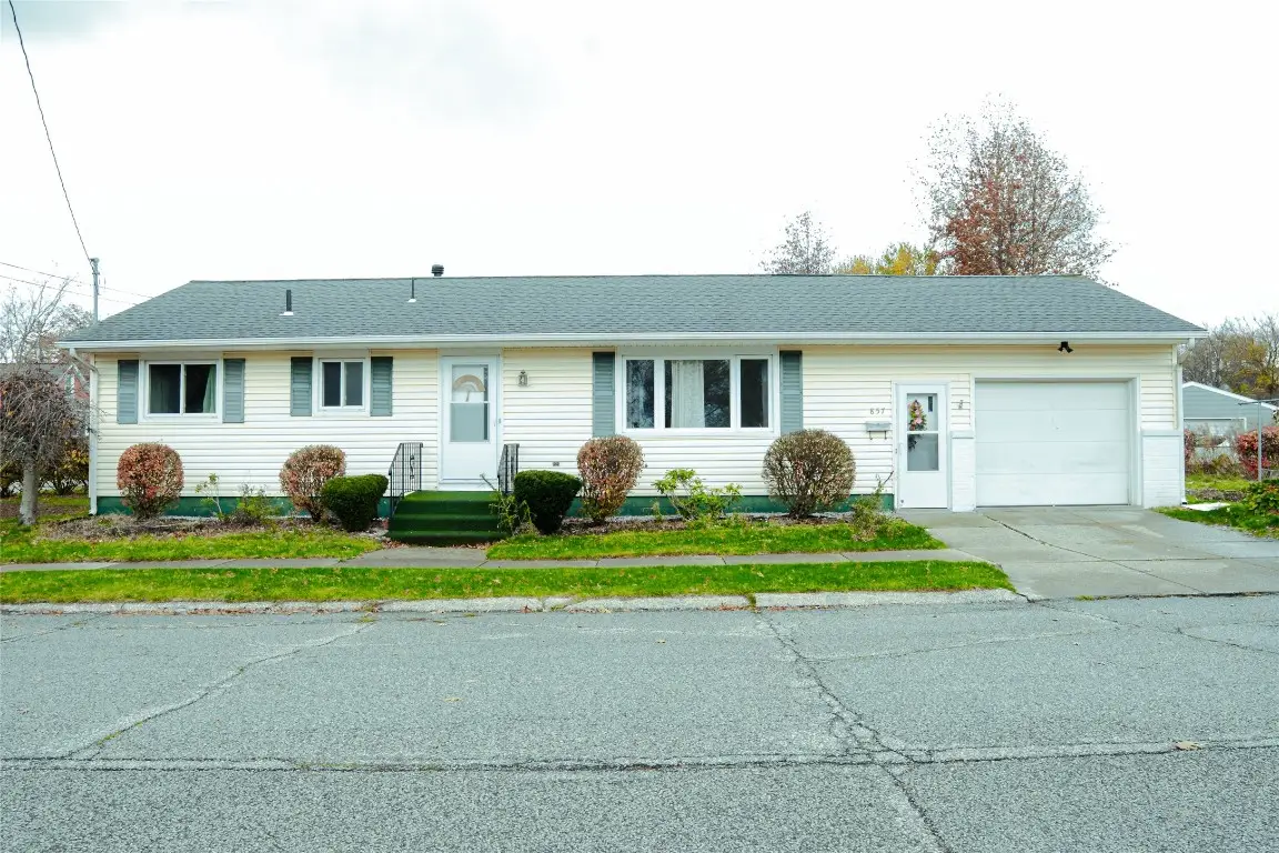 857 E 32nd Street, Erie, PA 16504 - Image #1