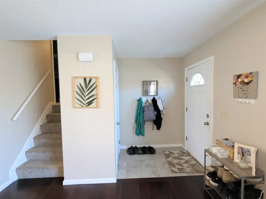 907 Aurora Avenue, Girard, PA 16417 - Image #2