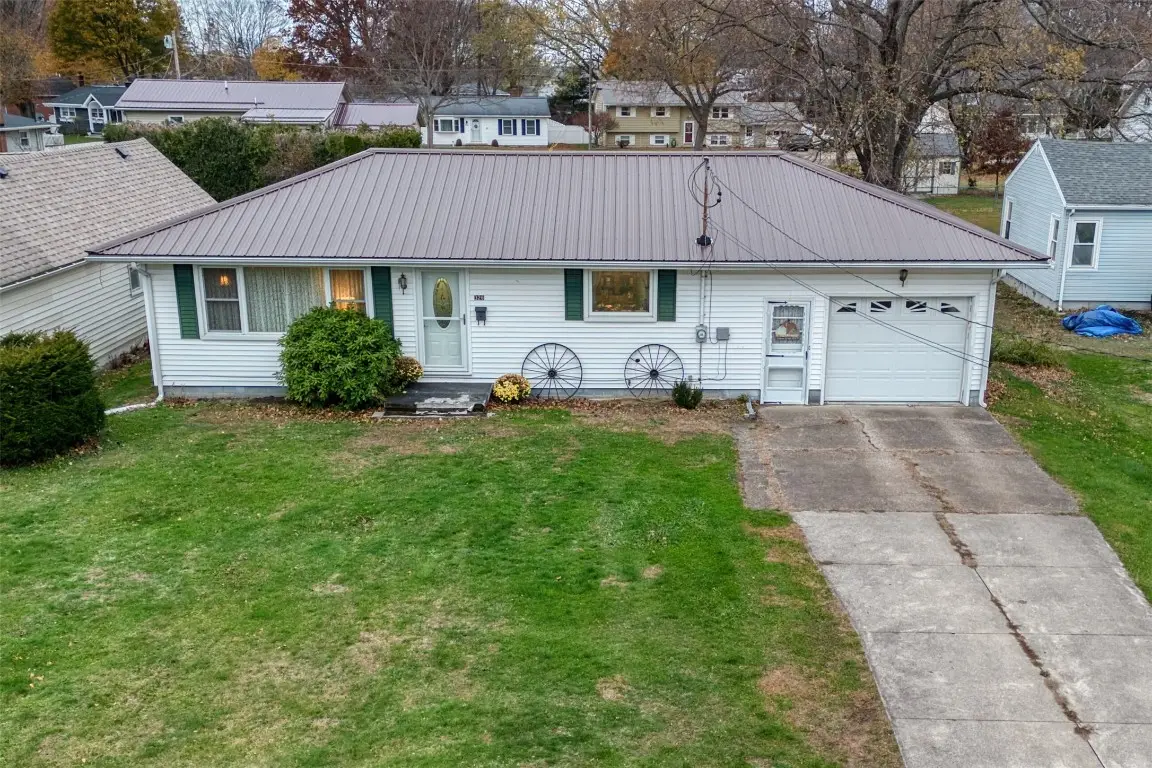 326 Hathaway Street W, Girard, PA 16417 - Image #1