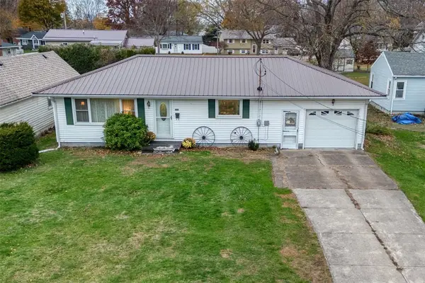 326 Hathaway Street W, Girard, PA 16417