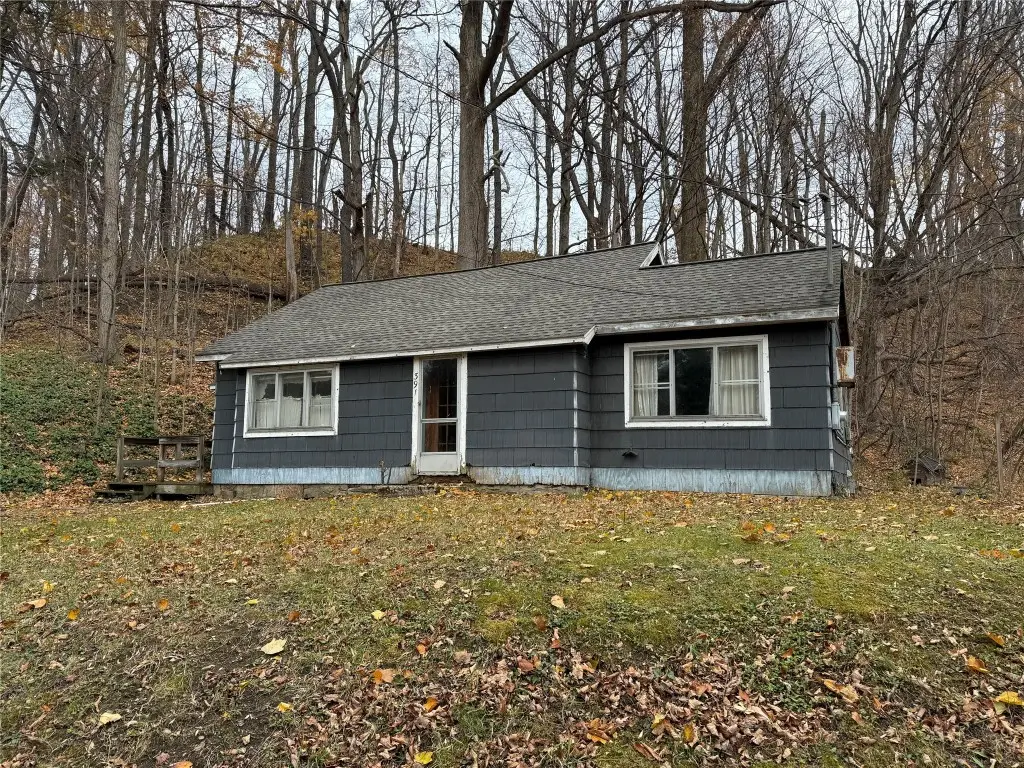 391 Malbett Place, North East, PA 16428 - Image #1